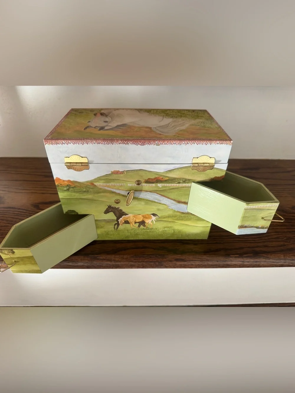 Enchantmints Hide Away Horse Musical Jewelry Box